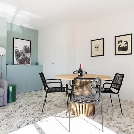 Apartment Rooftop View - 2 Bdr 2 Bthr 1 Toil - Clim Terrace Elevator Small Parking *