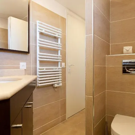 Rooftop View - 2 Bdr 2 Bthr 1 Toil - Clim Terrace Elevator Small Parking Lejlighed