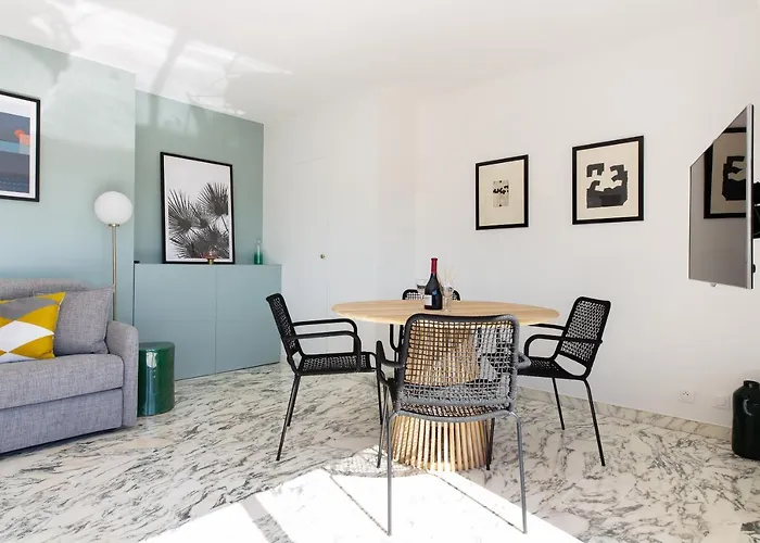 Daire Rooftop View - 2 Bdr 2 Bthr 1 Toil - Clim Terrace Elevator Small Parking *